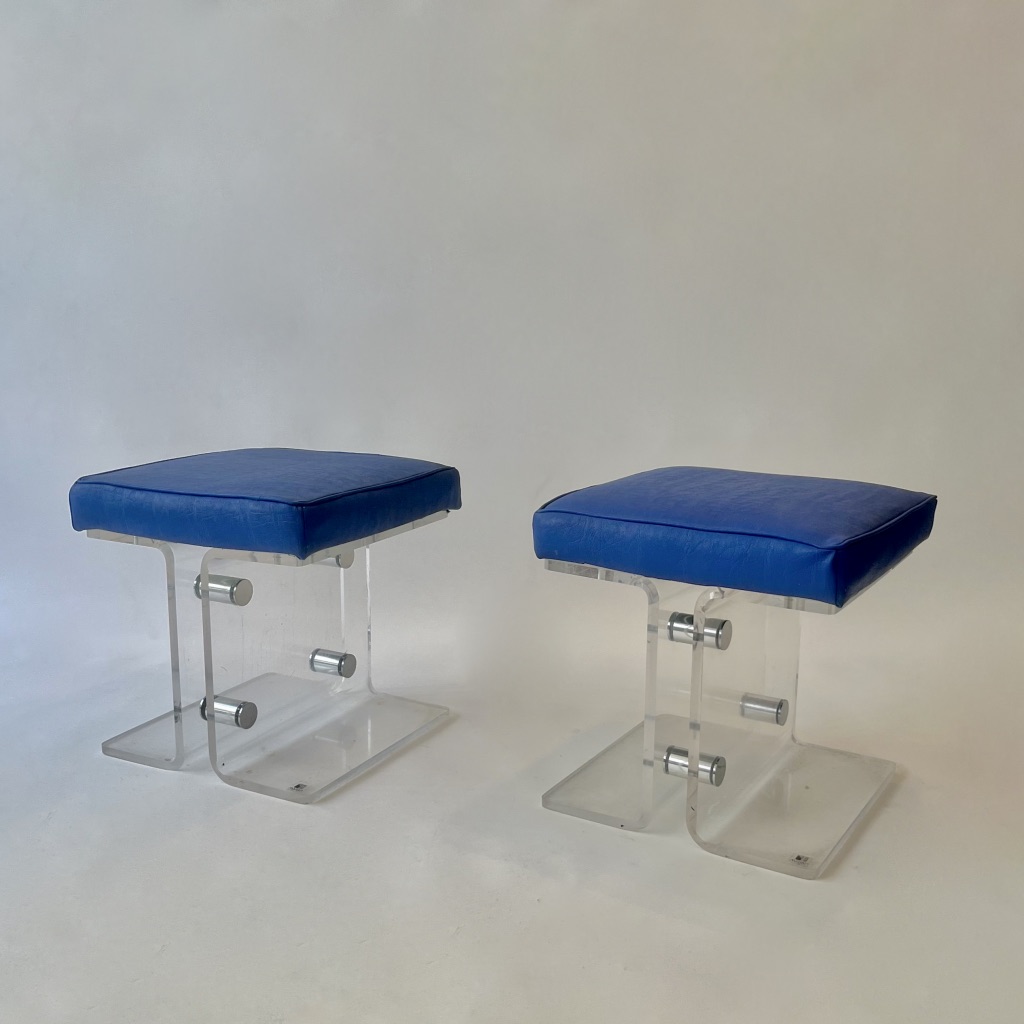 2 tabourets plexiglas 1970s