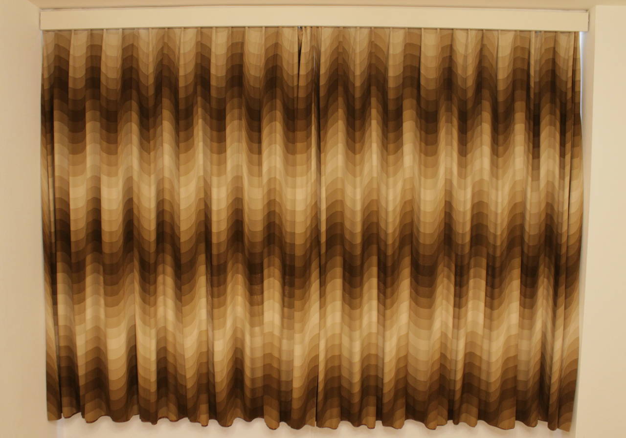Rideaux Mira Spectrum 1970s