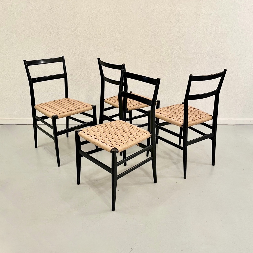 4 chaises Leggera